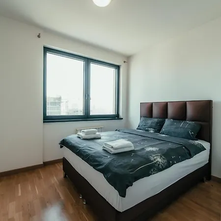 Waterfront Diamond Apartment