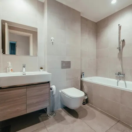 Waterfront Diamond Apartment